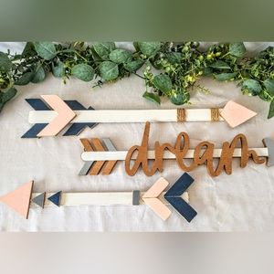 Wooden Wall Art - Hobby Lobby - "Dreams" .....3 Arrows